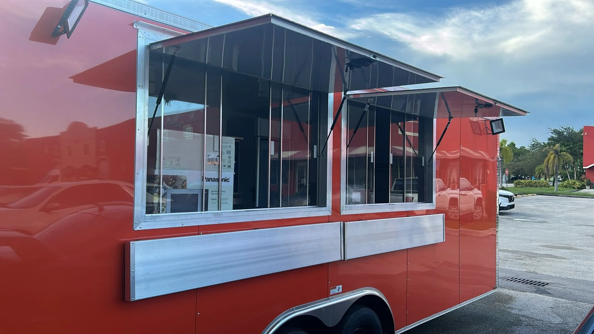 All-Inclusive 20-Foot Food Truck Trailer 2